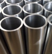 Large diameter seamless steel pipe